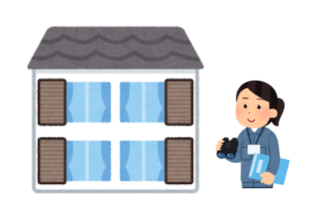 家の屋外を管理する女性